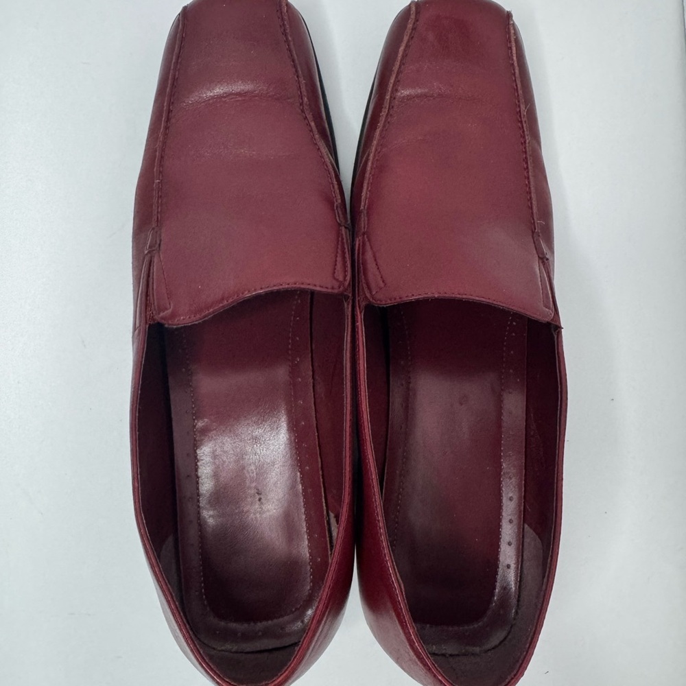 Naturalizer Red Leather Slip-Ons Size 9.5M - Picture 3 of 10